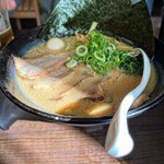 クリーミーTonkotsuラーメン 麺家神明 - 