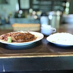 キャトルラパン - ステーキランチ 400g 山葵醤油・味噌ライス大盛り