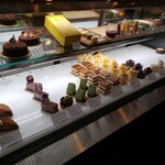 Patisserie Ravi,e relier - 