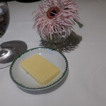 シェ・イノ - バター