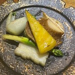 隼 - ⑤強火〜スペシャリテ
      シンプルな野菜の塩炒め