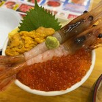 北のどんぶり屋 滝波食堂 - 自家製いくら・生うに・ぼたんえびの３品わがまま丼