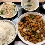 豊華園 - 鶏肉のカシューナッツの四川風炒め　¥780-