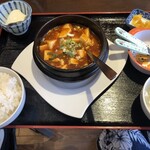 雪中王 哈爾濱飯店 - 2023/7/30 ランチで利用。麻婆豆腐定食(680円)