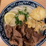 梅田 釜たけうどん - 