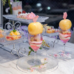 HAUTE COUTURE・CAFE - ピーチメルバのパフェ