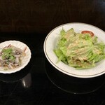 HACHI KOH - センマイの湯引きとサラダ