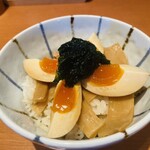 響き屋 - 味玉丼300円