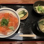旬菜魚 味家 - 【¥1,200-】サーモン漬け丼