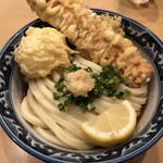 梅田 釜たけうどん - 