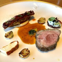 Restaurant Sola - ⑤肉料理：仔羊の薪焼き、仔羊のソーセージ
                                      福岡市油山産牛乳のチーズ