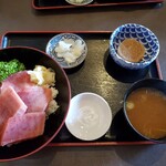 Magurodon Kaichi - 中トロ丼