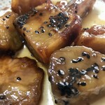 高級芋菓子しみず 築地本店 - 軽く温めました。既にまた食べたいと思う熟成大学芋です✨