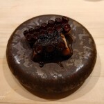 鮨 なんば - 煮上がったばかりの蛸