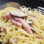 キッチン ブルー グローブ - キノコが出てきました