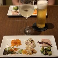 オステリア ミオ・バール - 前菜6種盛合・ビール・白ワイン