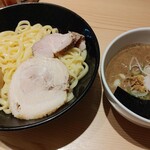 Ganja Andaguraundo Ramen - 