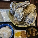 たからや食堂 - 焼き牡蠣定食　2000円