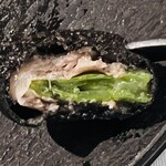 ラ・ヴァガボンド - モロッコインゲンを猪肉で巻いています