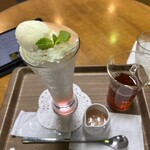 カフェミラノ - 白桃ドリパ　上から