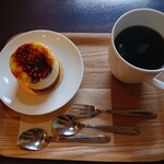 パティスリー ユウグレ - 夏らしいパッションフルーツの甘酸っぱいケーキとコーヒー