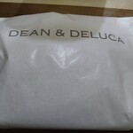 DEAN & DELUCA CAFE - 