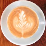 まちのパーラー - ローストポーク 1100円 のカプチーノ