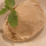 Felicelina - ほうじ茶のジェラート；アップ