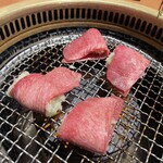 Yakiniku Yonsansan - 