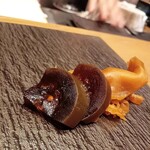 神田 鮨 近松 - 摘果スイカの奈良漬と自家製のガリ