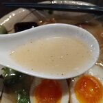 いち井 - 豚骨と焼きアゴのスープ