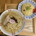 Hinode Seimen - ラーチャン 990円