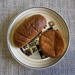 パン工場 - 料理写真:塩パン&カレーパン