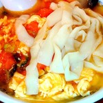 Shanshan Hanten - トマトと玉子刀削麺　(麺)　※まるでうどん(>_<;)刀削麺ではない！！