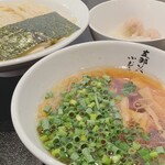 Shina Soba Komuro - 