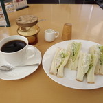 風の森 コスモポリタンカフェ - 「モーニングＣ」650円　週替わりサンドで、今回はポテトサラダサンドイッチでした。