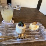 Kouetsu Baisensho - ブルーベリーのレアチーズケーキ