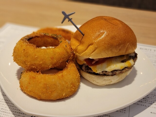 DOUG 'S BURGER Hiroshima Eki photo 3