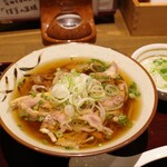 鶴岡 スエヒロ食堂 - 冷たい肉そばの小