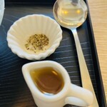 サカノウエカフェ - ブラックペッパーと、この生はちみつが大好き♡