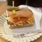 CHERMSIDE SANDWICH - 바게트 샌드위치 베이컨