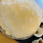 サカノウエカフェ - 真っ白い雪のような氷♡