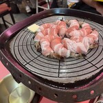 韓国料理 サムギョプサルとフライドチキン スリスリマスリ - 