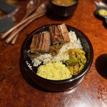 KAKUUCHI 骨屋 - 