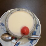 北浜 上海食苑 - スペシャル飲茶定食　杏仁豆腐