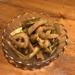 鶏おでんと出汁割り日本酒 ふぁるこ - セロリの辛子漬け