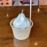 アンミックスト ソフト サーブ アイスクリーム - ソフトクリーム（カップ）