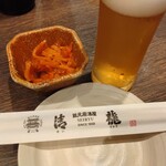 蔵元居酒屋 清龍 - お通しとビール