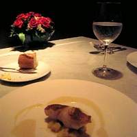 エル ブランシュ - ここは麻布で二番目に好きになりそうなぐらい軟らかい感じの店内で落ち着くレストランでした＼＾o＾／