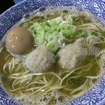 麺や而今 - 夏の終わりの伊勢正三+煮玉子-麺(2013/9)